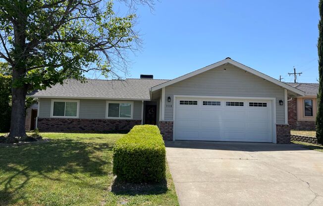 NICE UPDATED SINGLE STORY HOME IN ROCKLIN!