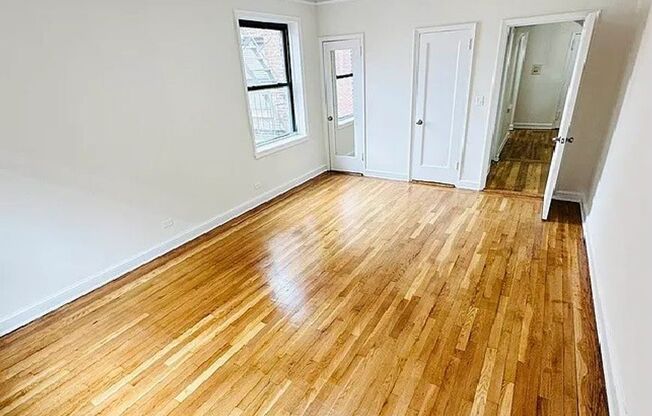 1 bed, 1 bath, $2,000, Unit APARTMENT 6D