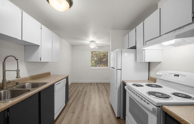 1 bed, 1 bath, 730 sqft, $1,325, Unit 02-12