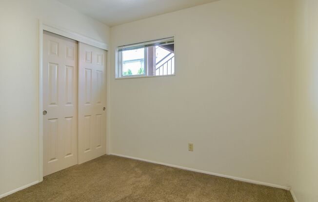 2 beds, 1 bath, $1,550, Unit 4