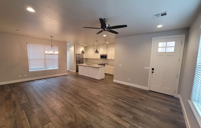 3 beds, 2.5 baths, 1,756 sqft, $1,950, Unit 16124 - 6