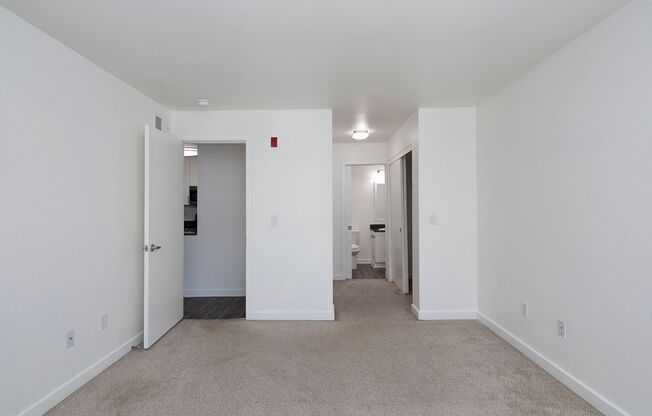 2 beds, 2 baths, 965 sqft, $2,895, Unit 247