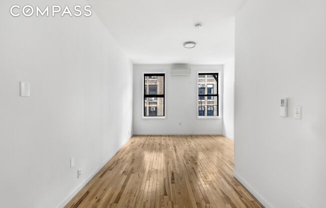 1 bed, 1 bath, $3,200, Unit 4C