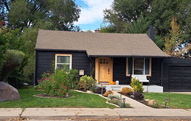 Super Chic, Pet Friendly 4 Bedroom Home in Provo!