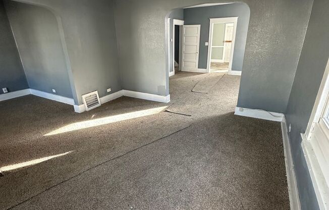 4 Bedroom 1 Bath