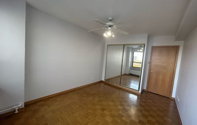 1 bed, 1 bath, 700 sqft, $1,665, Unit 418-0908