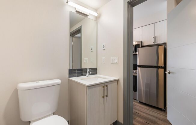 Studio, 1 bath, 288 sqft, $1,280, Unit 316
