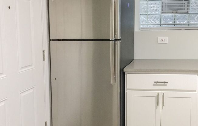 2 beds, 1 bath, 835 sqft, $1,950, Unit 5051-GE