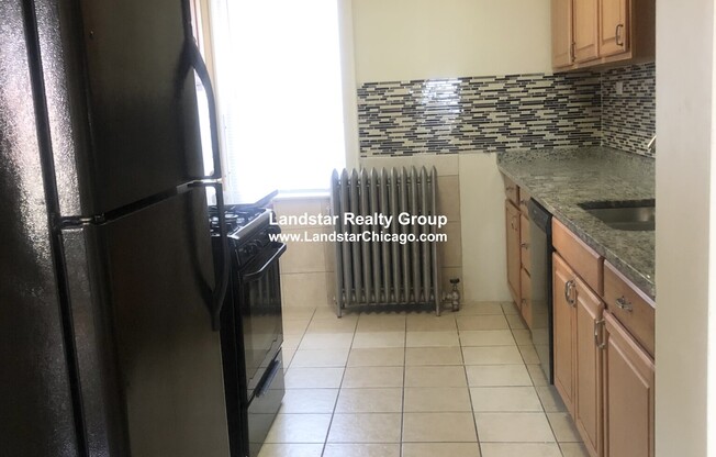 4416 N ASHLAND AVE