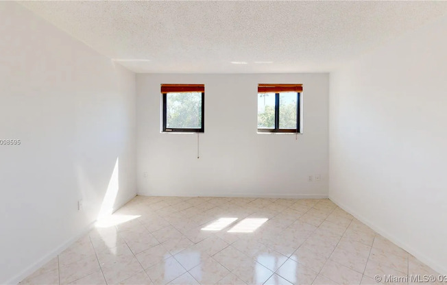 1151 SW 105 AVE