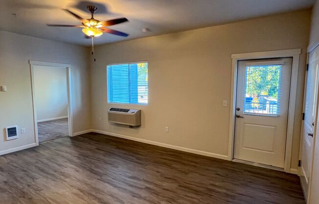 1 bed, 1 bath, 565 sqft, $1,295