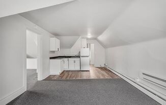 1 bed, 1 bath, 500 sqft, $599, Unit 403 California Avenue Unit #3