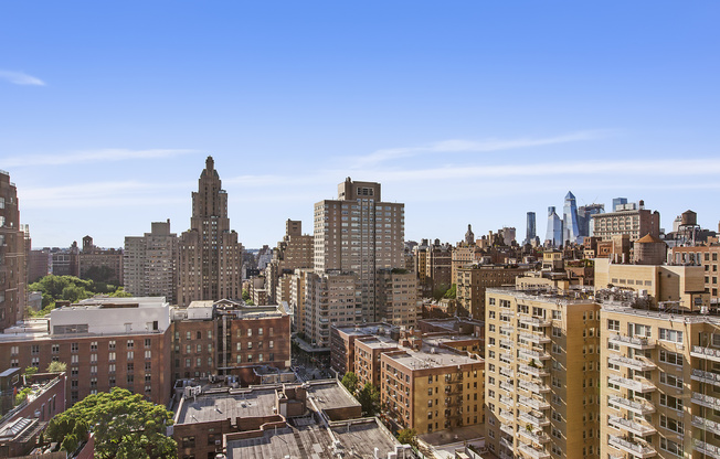 60 E 8 ST