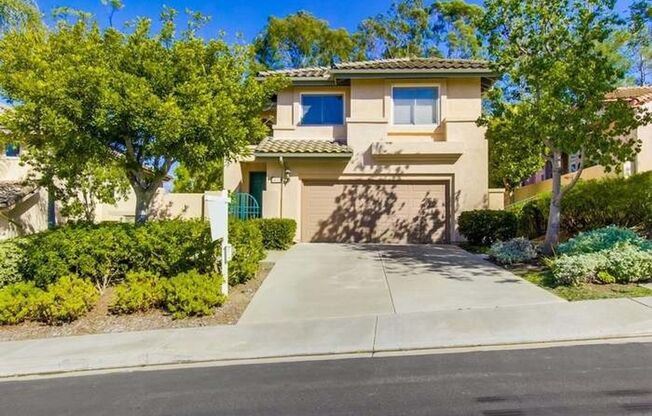 Beautiful 3 Bedroom 2.5 Bathroom home overlooking golf course in Escondido