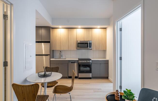 1 bed, 1 bath, $5,715, Unit 2714
