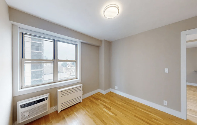 1 bed, 1 bath, 1,069 sqft, $6,595, Unit 25E