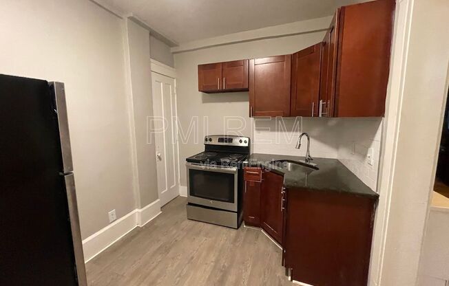Studio, 1 bath, 250 sqft, $635, Unit 305