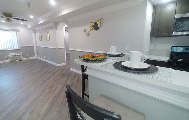 2 beds, 2 baths, 910 sqft, $2,895, Unit 302