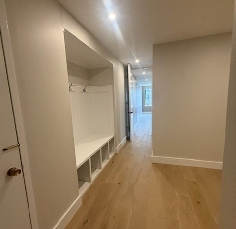 65 E INDIA WAY