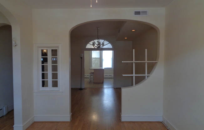 2623 Fait Ave/2 bed/1.5 bath Townhouse with Den and Backyard in the Heart of Canton