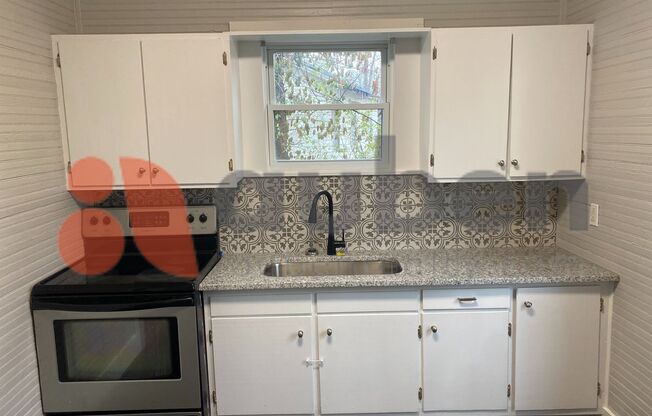 Charming 2 BR 2 BA in St Elmo $250 Off First Month Rent!