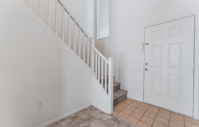 Stylish 3-Bedroom Home in Gated Pinecrest Community – Move-In Ready!