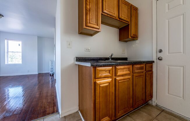7701 S Stewart