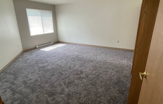 3 beds, 2 baths, 1,200 sqft, $1,300, Unit TE218X-118