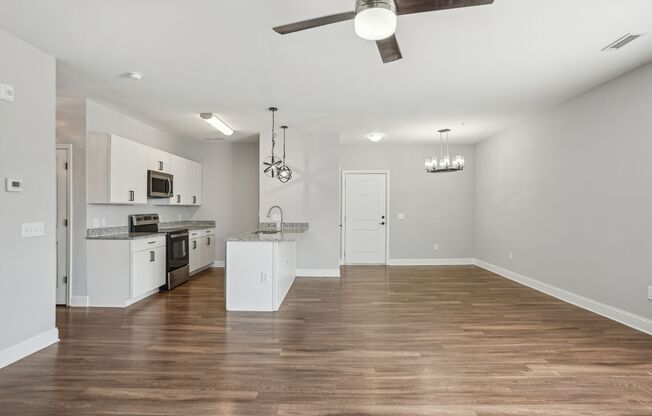 2 beds, 2 baths, 1,316 sqft, $1,499, Unit 600 - 3N