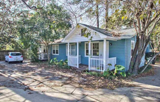 904 Lipona Road