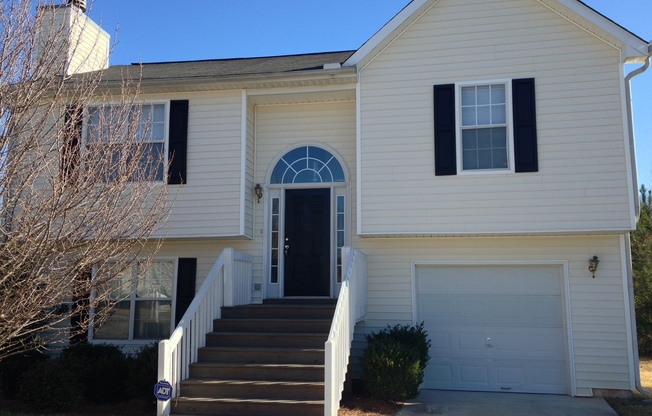 Welcome to this SPACIOUS 3 Bedroom/2.5 Bath Home located in Fairburn, GA.
