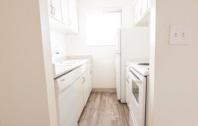 1 bed, 1 bath, 600 sqft, $1,125, Unit 09