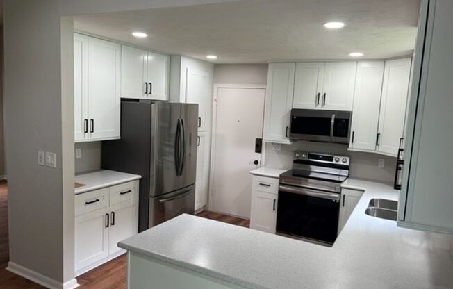 Fully remodeled 3 bedroom 2 bath in Northwood Pines