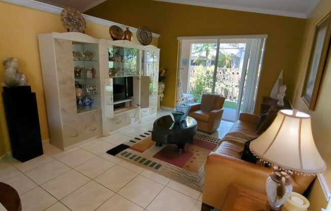 1481 SW 105TH AVE PEMBROKE PINES, FL 33025