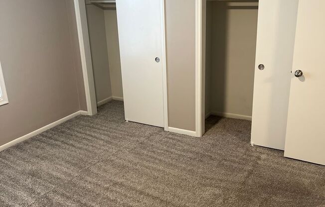 2 beds, 1 bath, 948 sqft, $1,179, Unit 032