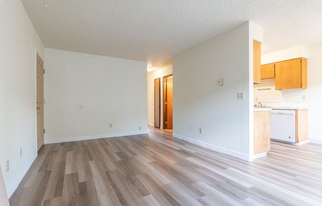 Pine St Apartments