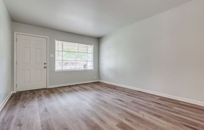 3 beds, 1 bath, $1,699