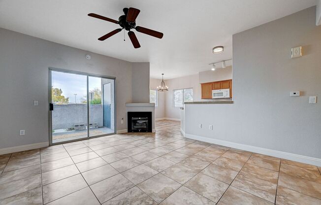 Spacious 2 Bedroom Condo in Gated Community!