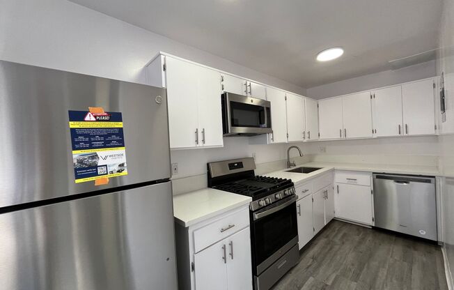 Studio, 1 bath, 615 sqft, $1,798, Unit 126