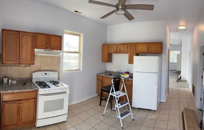 3 beds, 1 bath, $1,570, Unit # 2