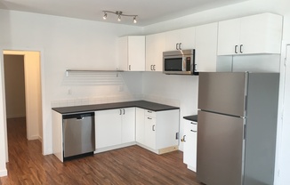 1 bed, 1 bath, 700 sqft, $1,950, Unit 201