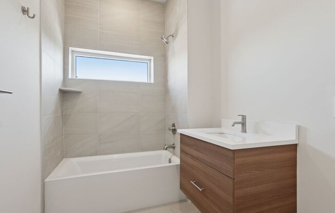 2 beds, 2 baths, 839 sqft, $2,385, Unit Unit 608