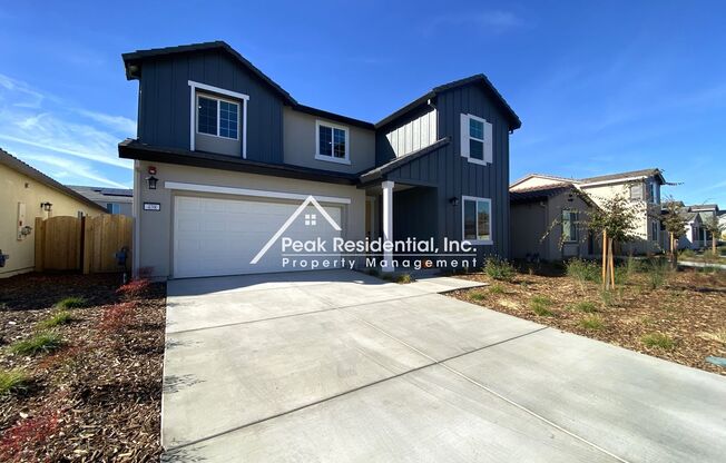 Brand New West Sacramento 5bd/3ba Home with Large Backyard!