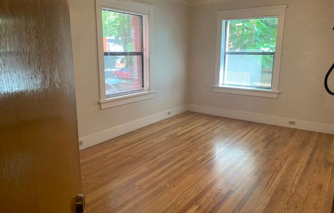 Studio, 1 bath, 280 sqft, $950, Unit 105