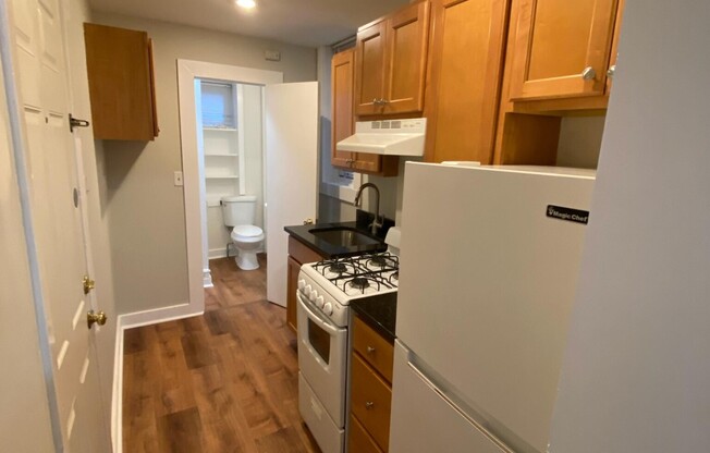 Studio, 1 bath, $2,400, Unit 1