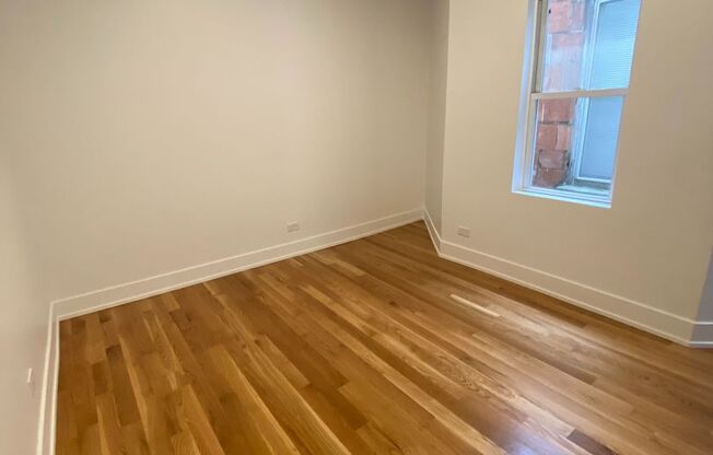 3 beds, 2 baths, 1,500 sqft, $2,800, Unit Unit 4