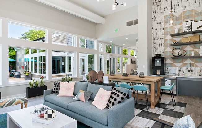 reserve-at-regency-park-clubhouse