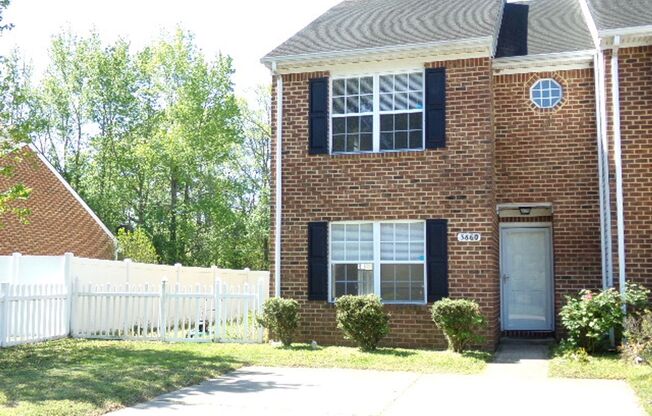 Town House in Chesapeake - Western Branch