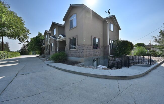 347 E. Vine Street