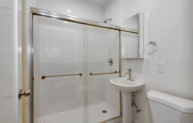 1 bed, 1 bath, 597 sqft, $1,650, Unit 212